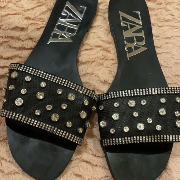 Zara flat sandals size 8 women’s